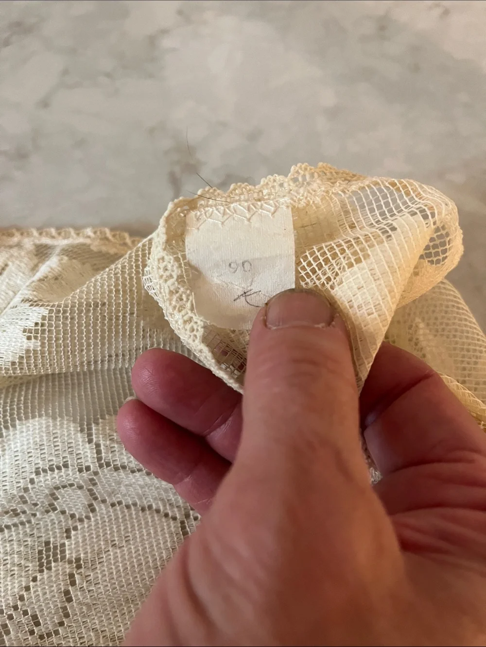 Vintage Woven Cream Tan Lace Oval Round Tablecloth Cotton Floral 88” x 83”